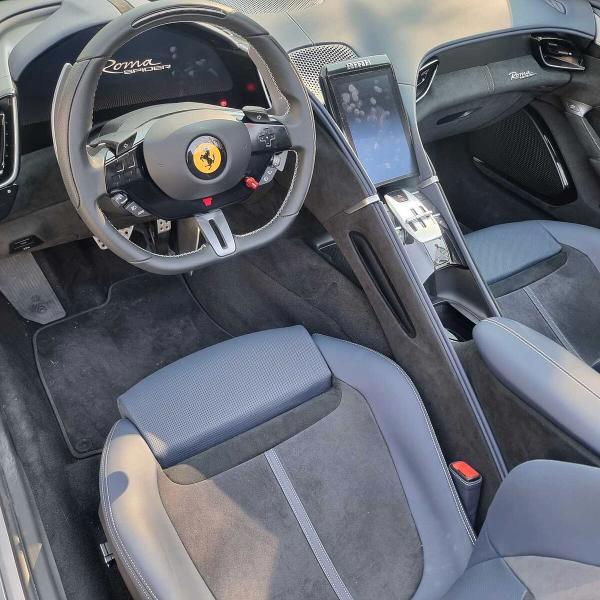Ferrari Roma Spider 3.9 F1 dct