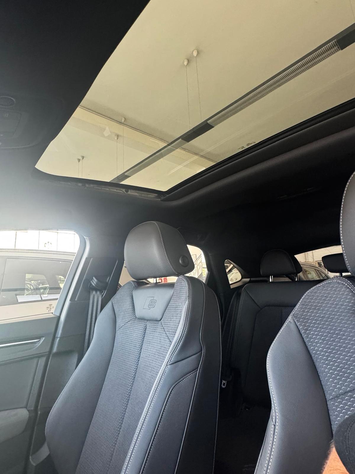 Audi Q3 SPB 40 TDI quattro S tronic Identity Black