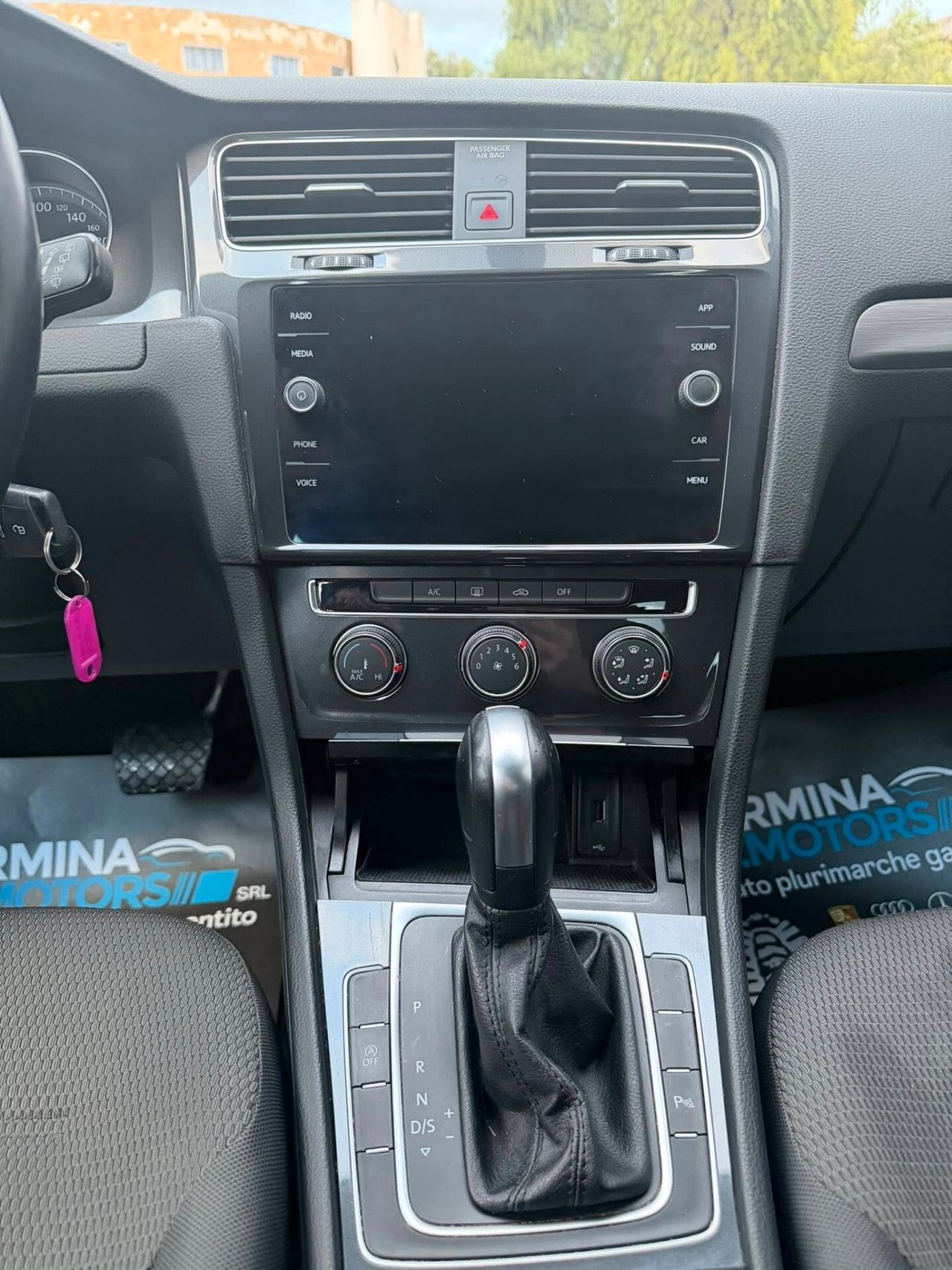 Volkswagen Golf 7.5 DSG7 150CV