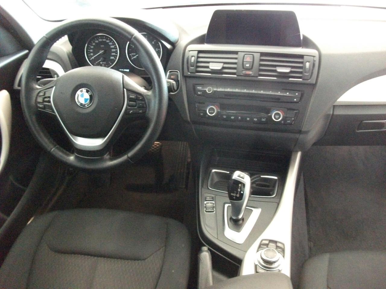 Bmw 118 118d 5p. Business