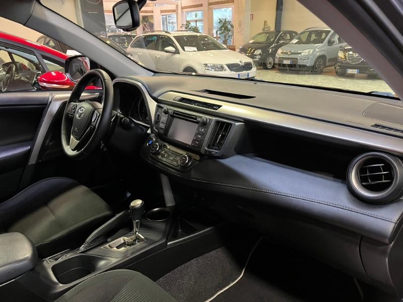 TOYOTA RAV4 2.2 D-CAT A/T 4WD Style