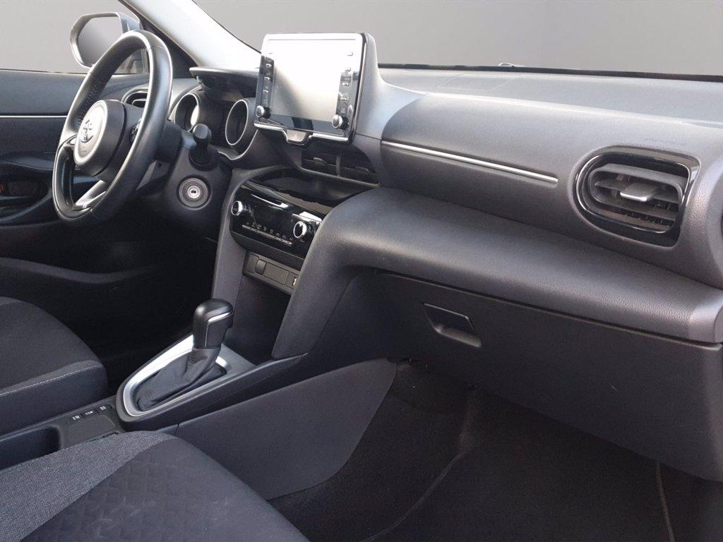TOYOTA Yaris cross 1.5h active fwd 116cv e-cvt del 2023