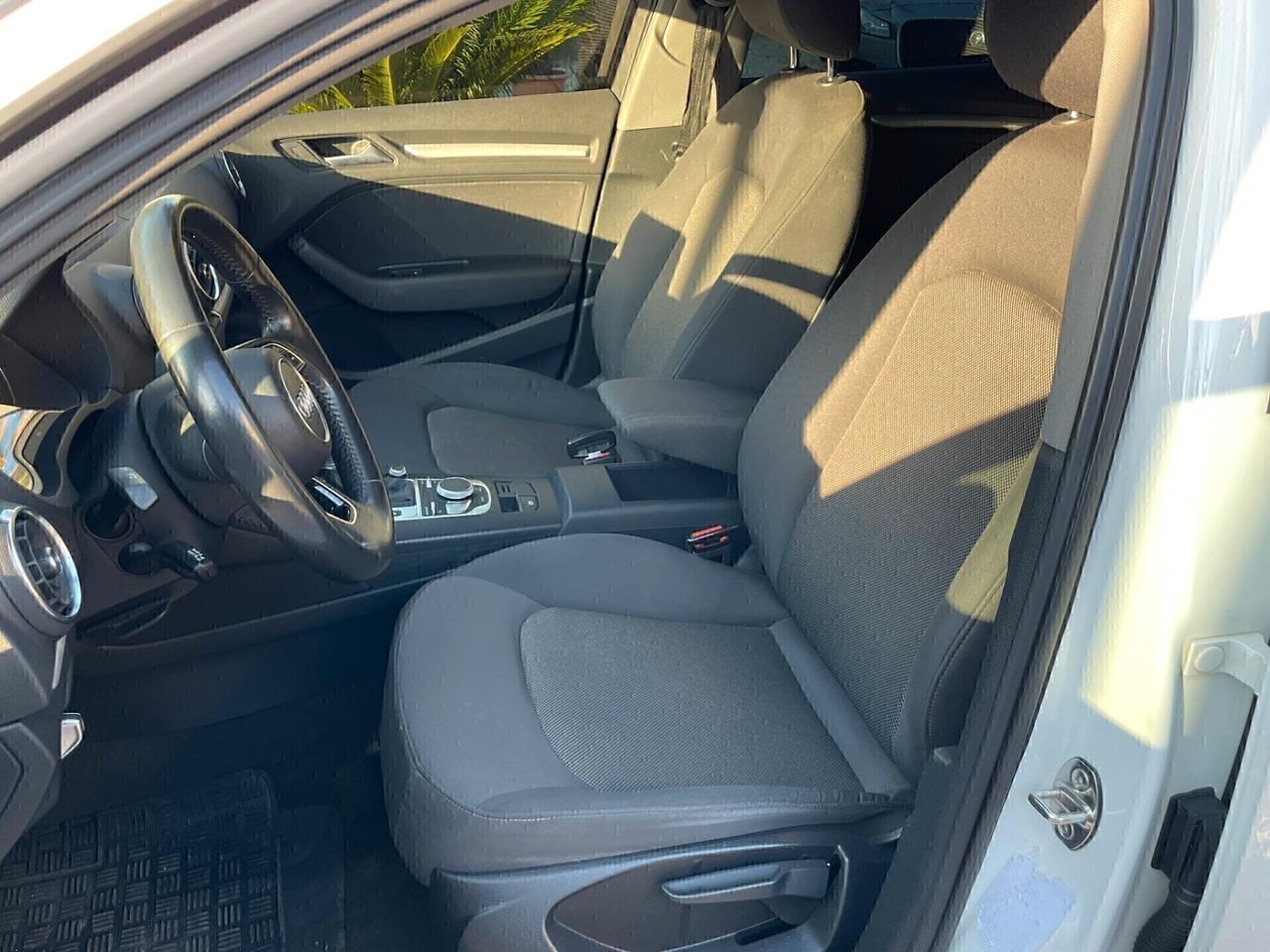 Audi A3 1.6 TDI 116 CV S tronic Business