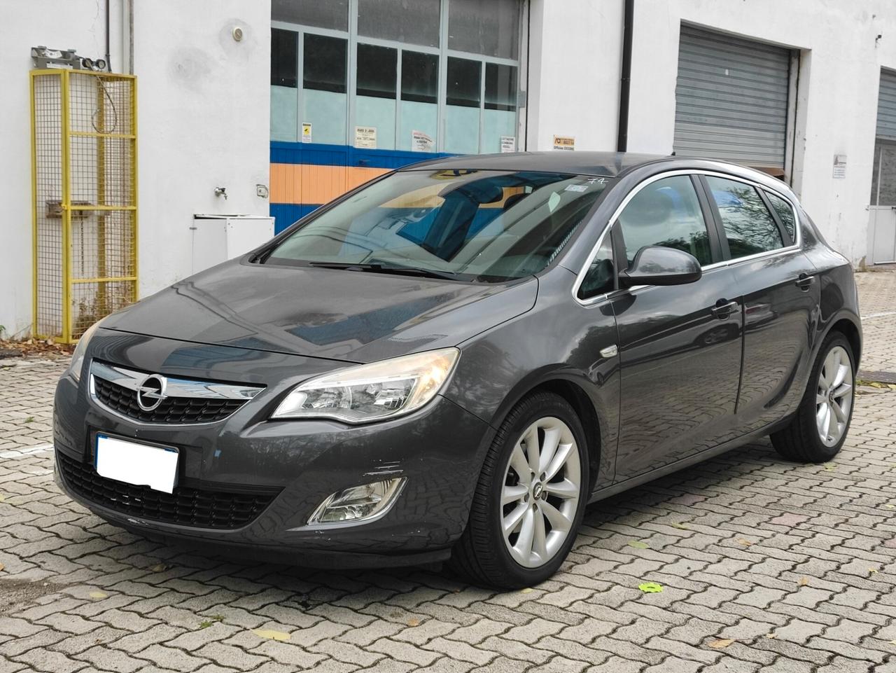 Opel Astra 1.7 CDTI 125CV 5 porte Cosmo