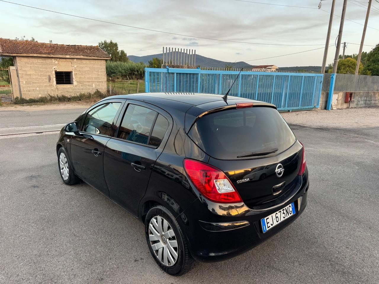 Opel Corsa 1.0 12V 5 porte Elective