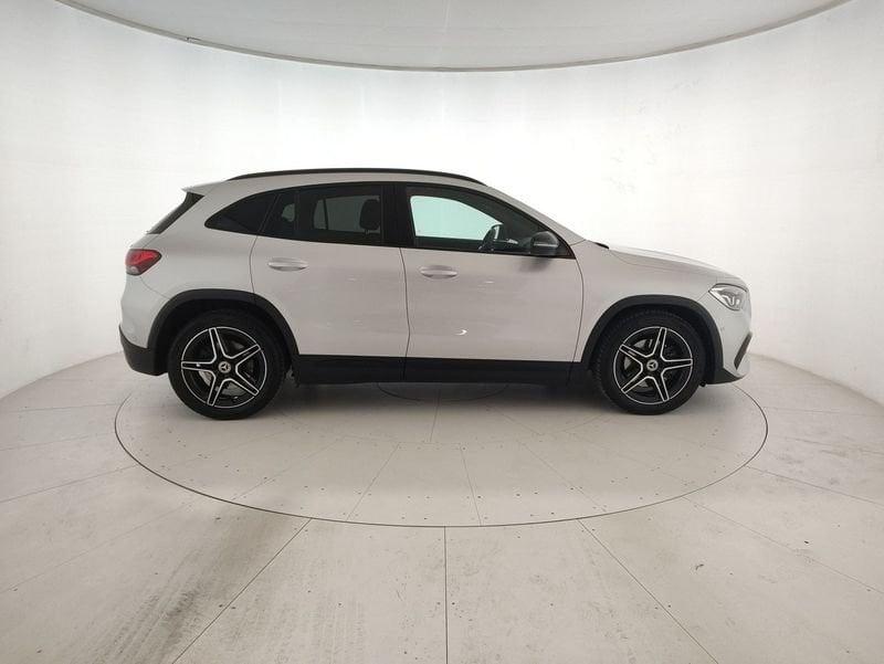 Mercedes-Benz GLA 220 d Premium 4matic auto