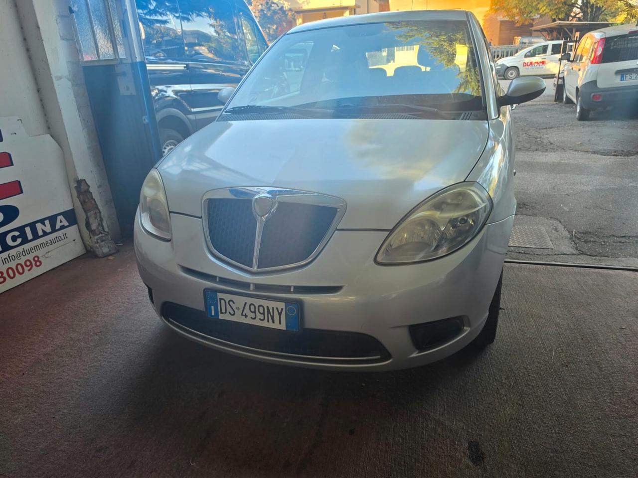 Lancia Ypsilon 1.3 MJT 75 CV Oro rate da 99,00
