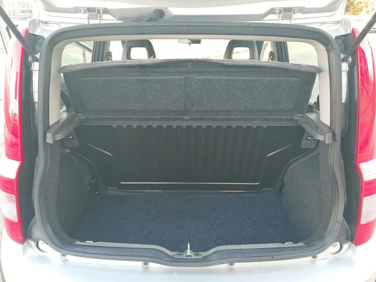 Fiat Panda 1.4 BENZ/METANO *128.000KM* 2011