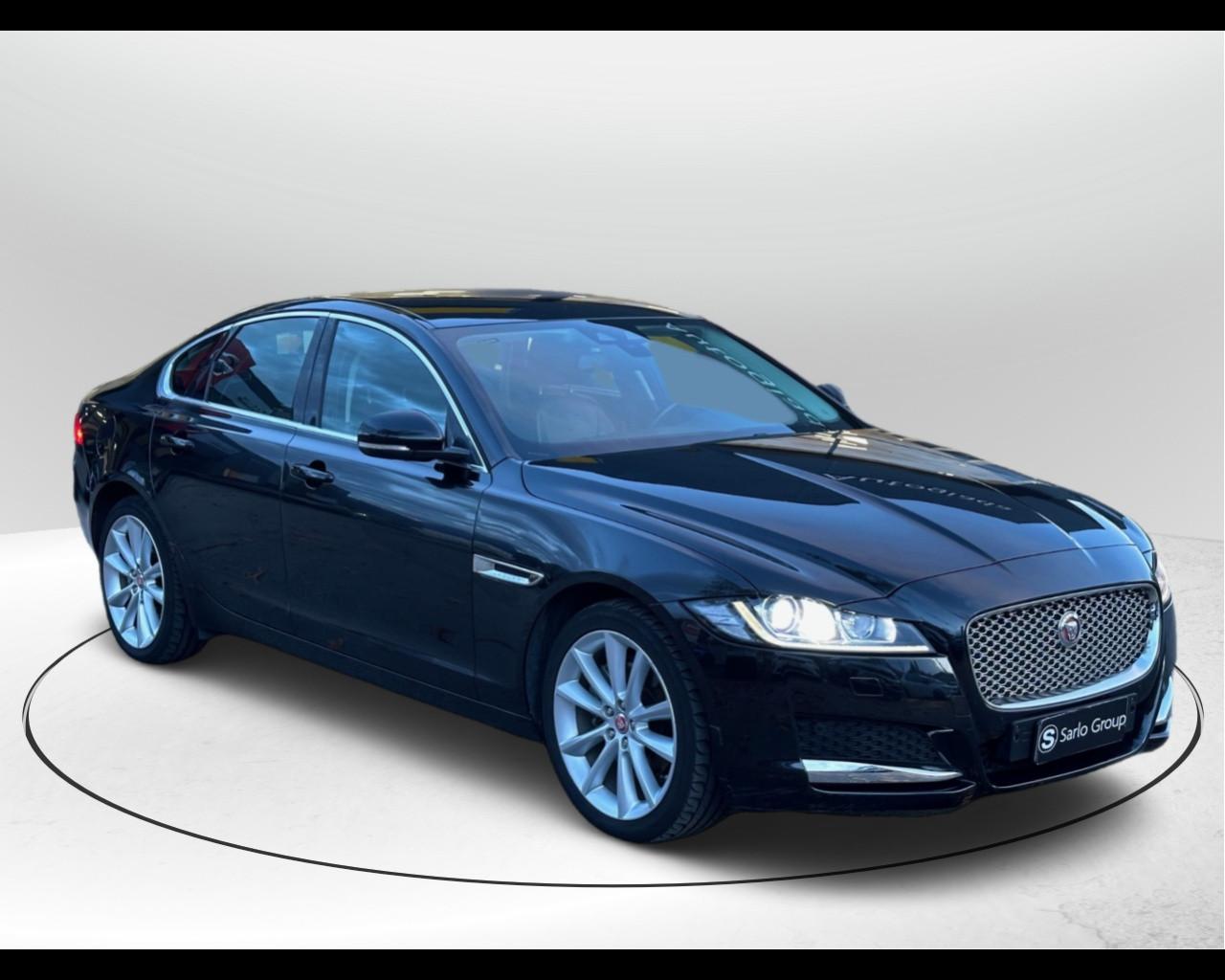 JAGUAR XF 2ª serie (X260) XF 2.0 D 180 CV aut. Prestige