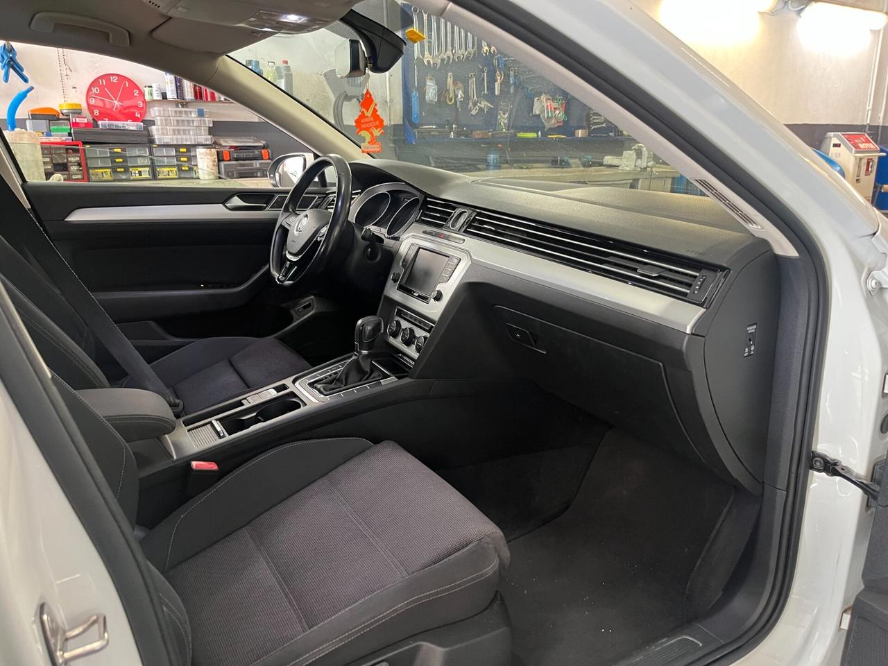 Volkswagen Passat Variant 1.6 TDI Trendline BlueMotion Technology