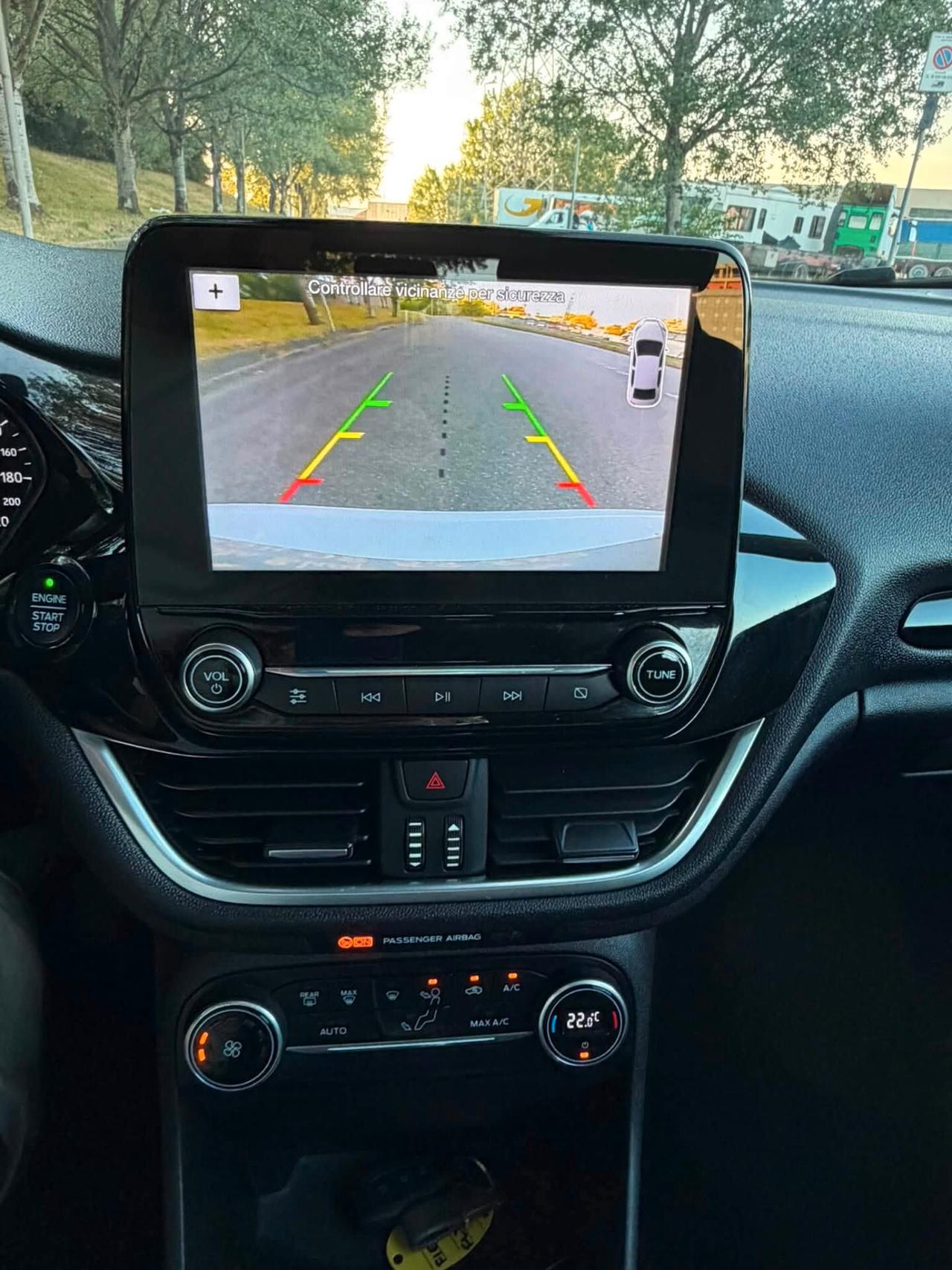 Ford Fiesta 1.0 Ecoboost 100 CV 5 porte Vignale