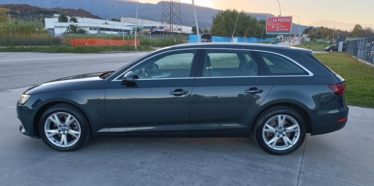 Audi A4 Avant 2.0 TDI 150 CV ultra Business Sport