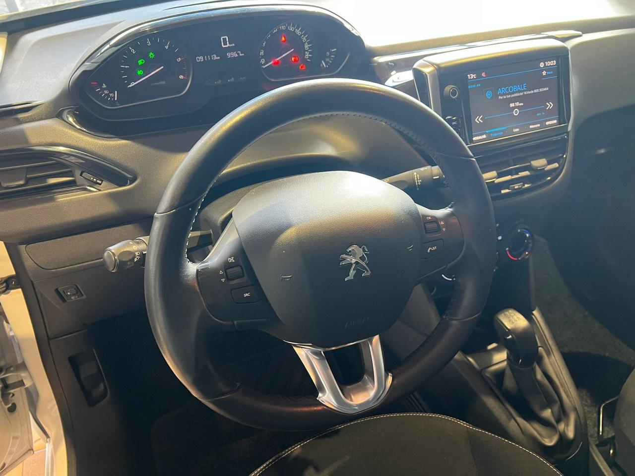 Peugeot 208 1.6 HDi 75 CV 90000 KM