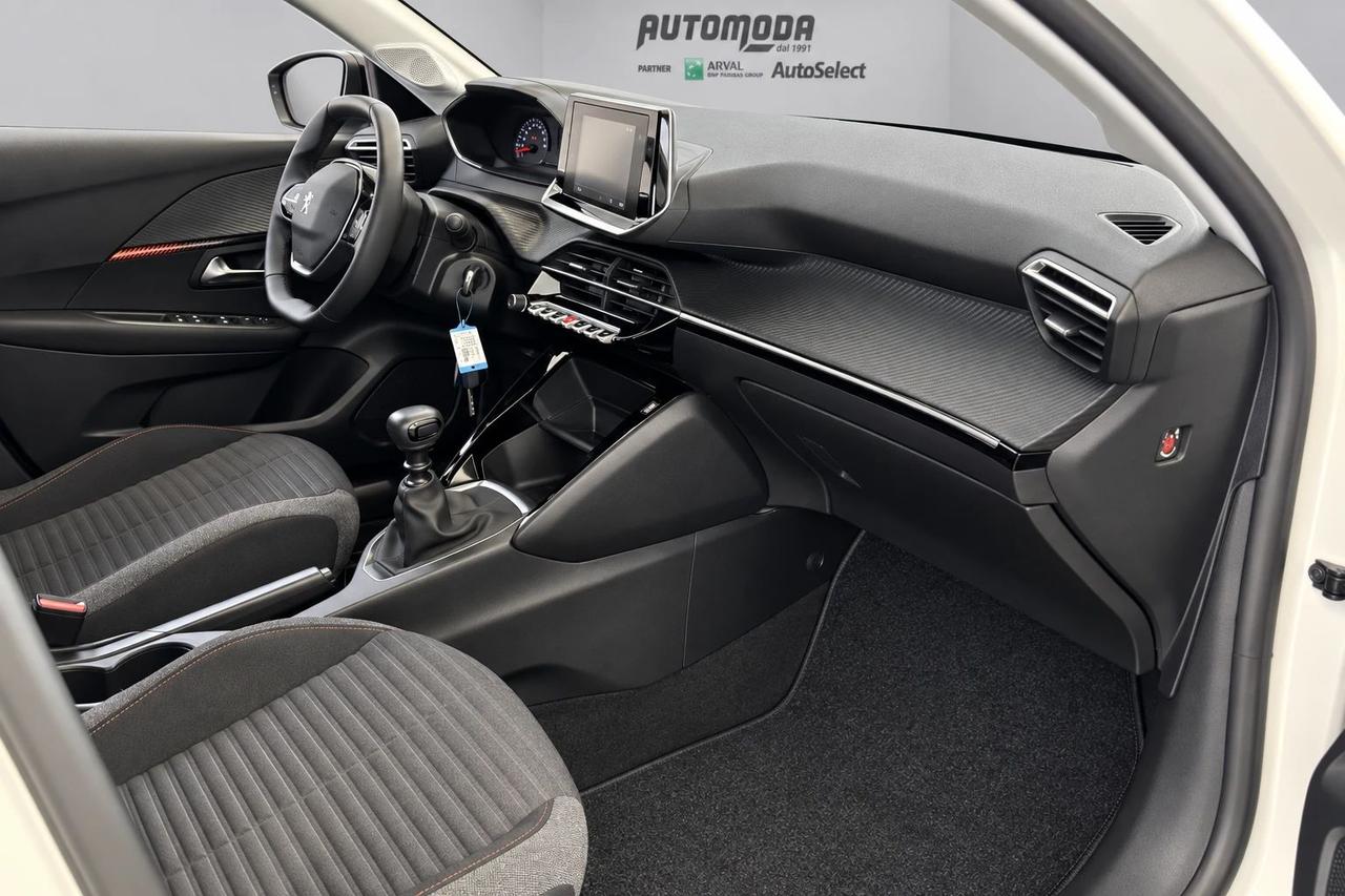 Peugeot 208 1.5 DIESEL KM 0