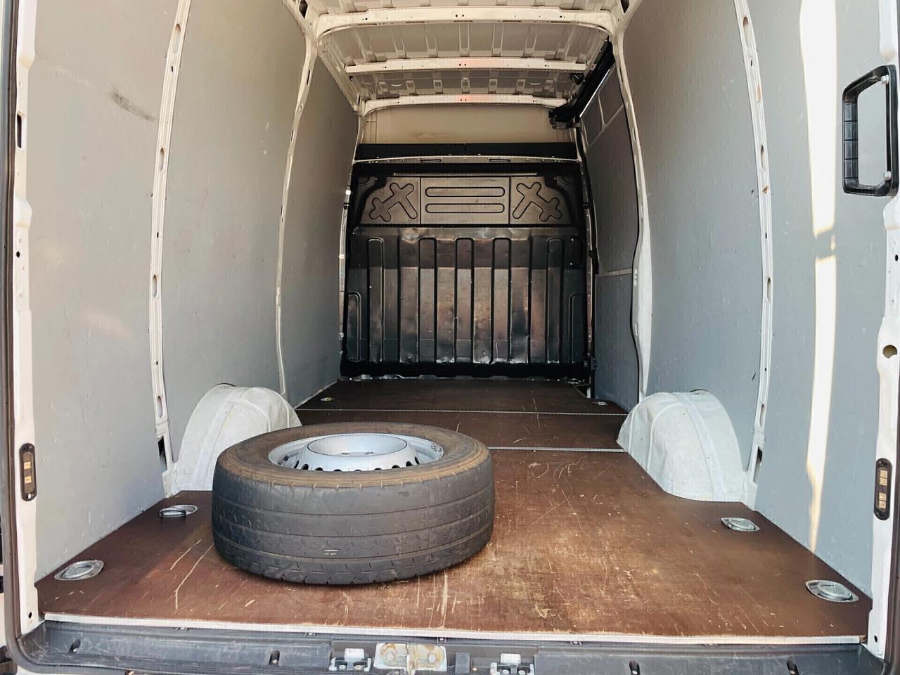 Iveco Daily 35 S14 136CV HI-MATIC L3H2