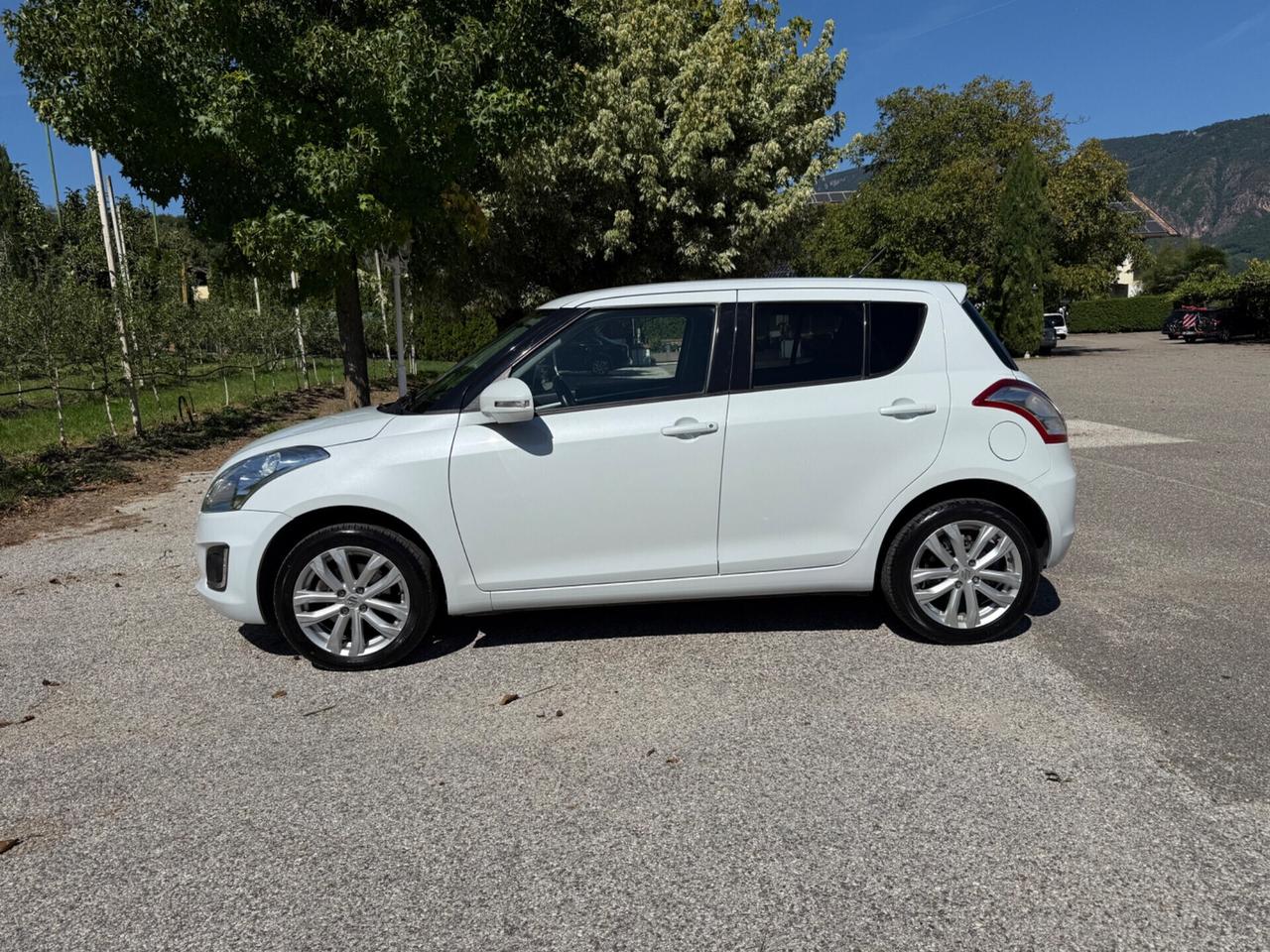 Suzuki Swift 1.2 VVT 4WD 5 porte B-Cool Bi-Color