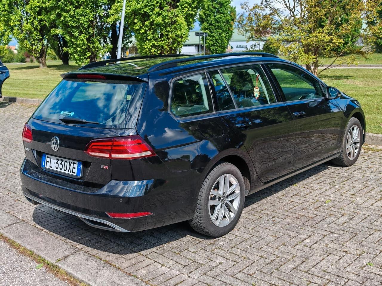 Volkswagen Golf Variant 1.6 TDI 115 CV DSG Executive BlueMotion Tech.