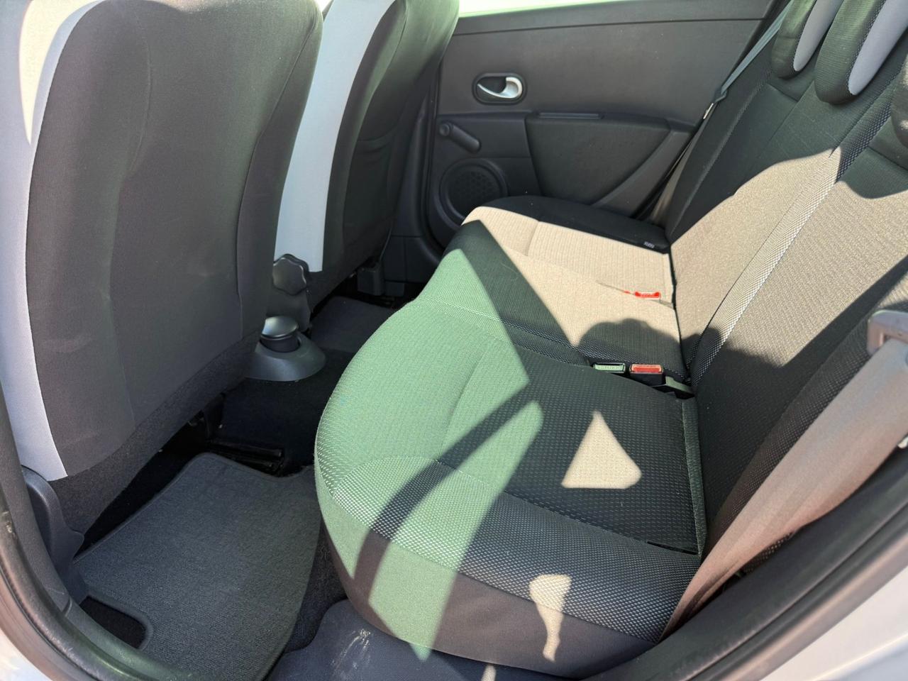 Renault Clio 1.2 16V KM 78.000 100CV SporTour