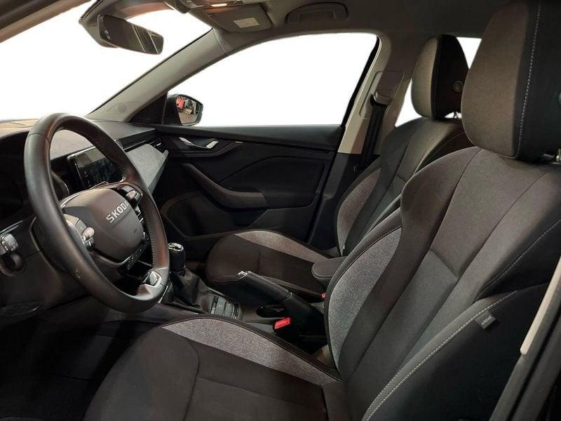 Skoda Kamiq 2024 1.0 tsi Black Dots 115cv