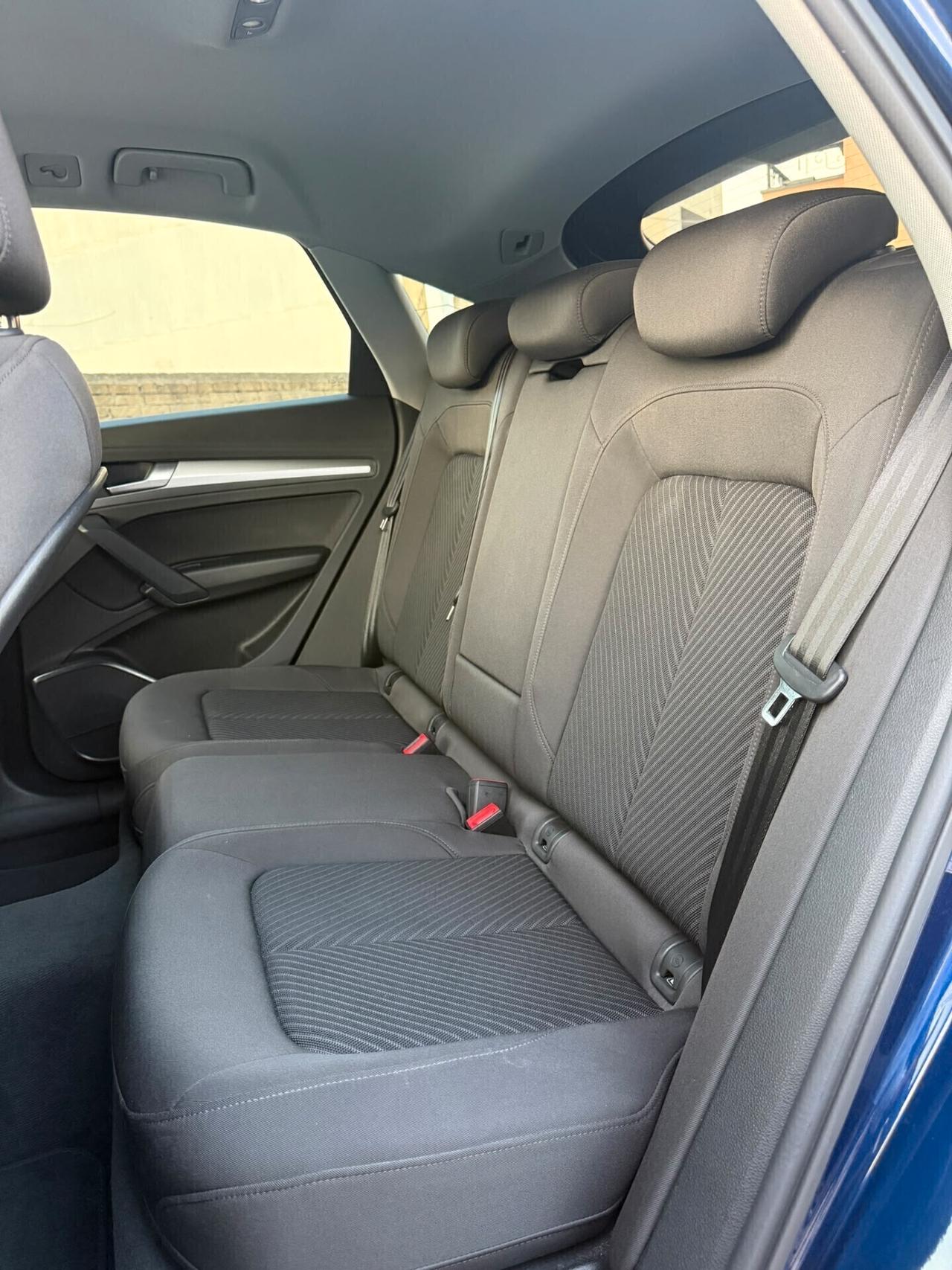 AUDI Q5 SPORTBACK 40 TDI QUATTRO S-TRONIC BUSINESS ADVANCED