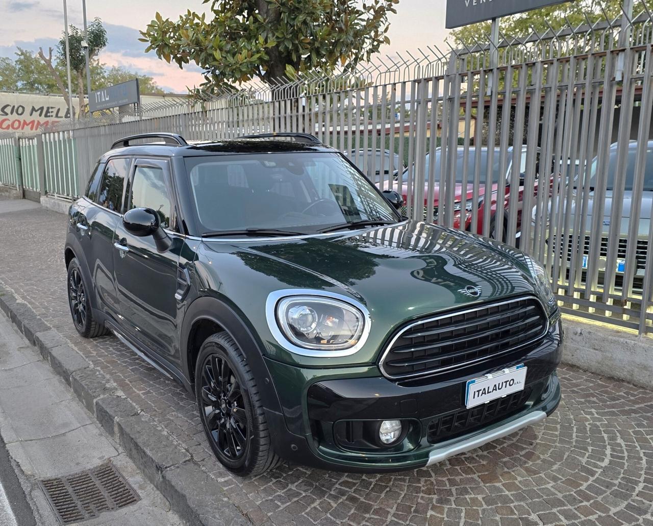 Mini Cooper D Countryman 2.0 Business Edition Automatica