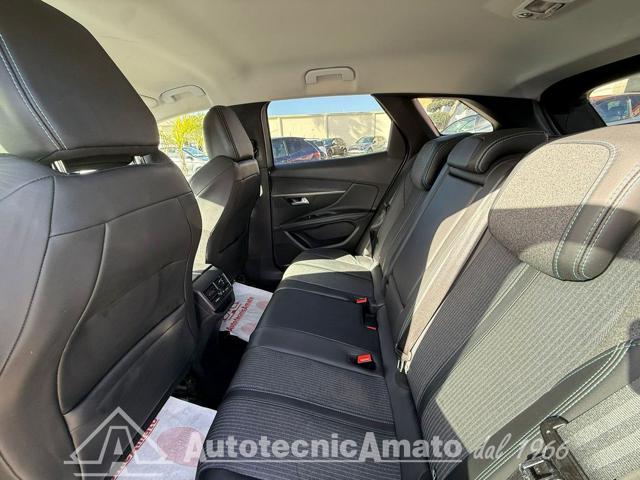 PEUGEOT 3008 BlueHDi 130 S&S EAT8 Allure