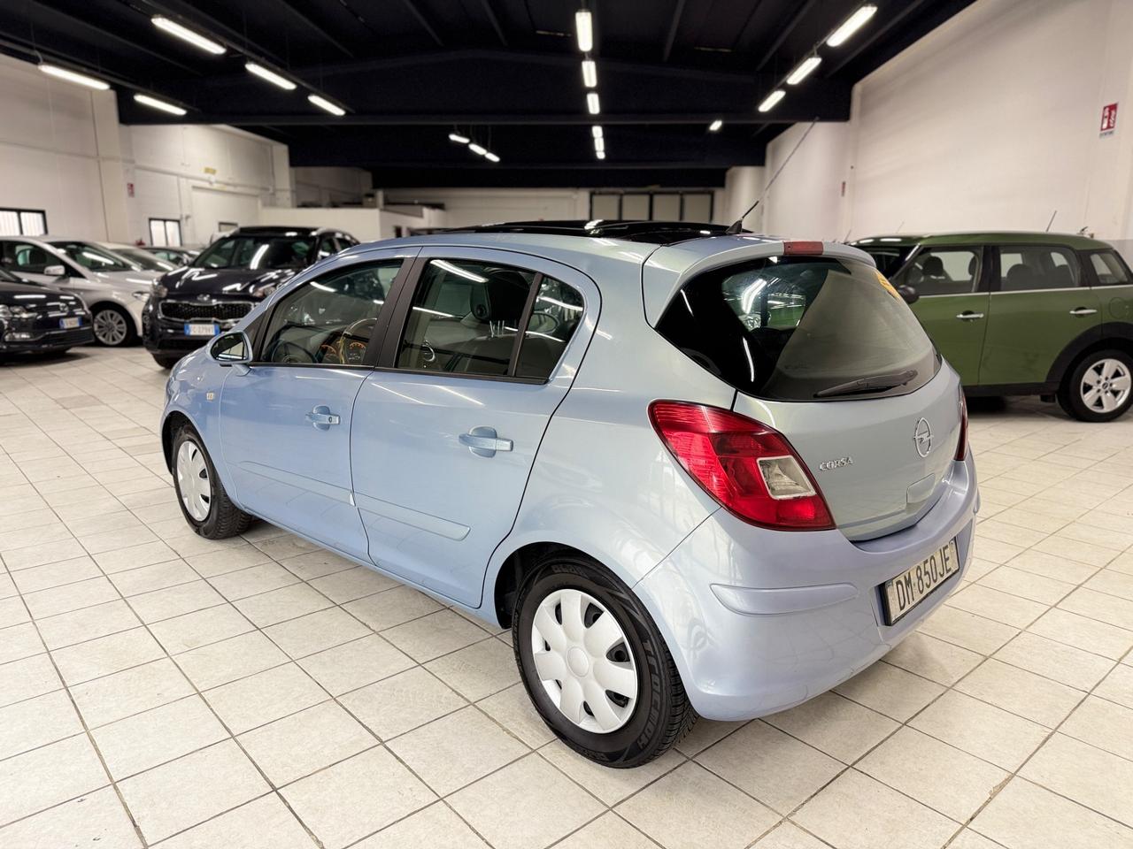 Opel Corsa 1.2 5 porte Easytronic Cosmo