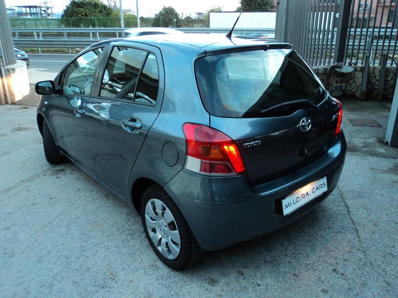 Toyota Yaris 1.3 5 porte Sol GPL