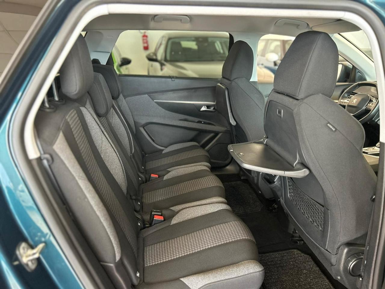 Peugeot 5008 BlueHDi 130 S&S EAT8 Allure (9 6kw) 2a serie ('17'-'25')