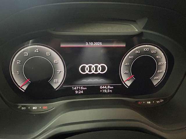 Audi Q2 30 TFSI Business Advanced