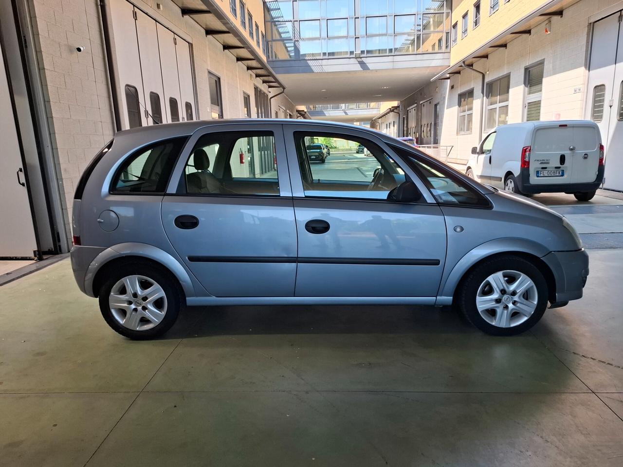 Opel Meriva 1.4 16V GPL-TECH Club