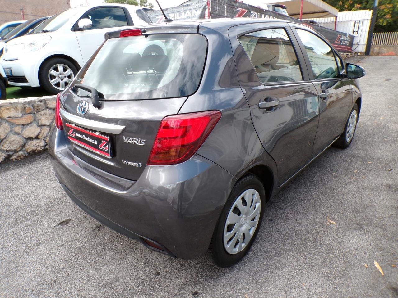 Toyota Yaris 1.5 Hybrid 5 porte Active