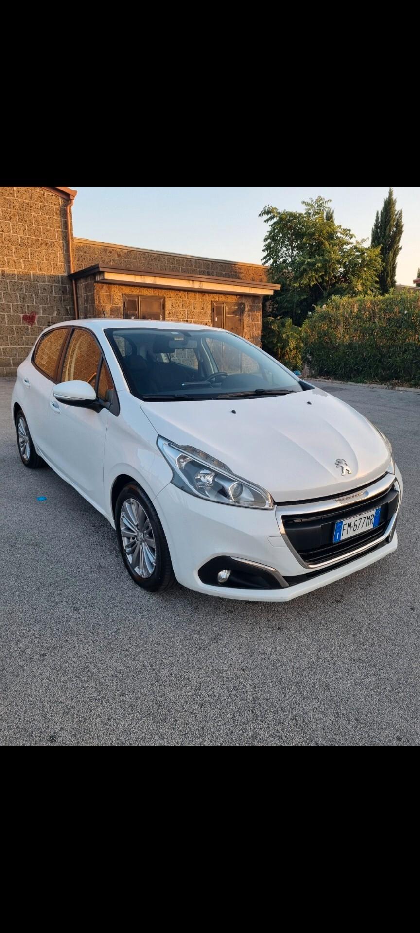 Peugeot 208 1.6 diesel 2018 km 87500