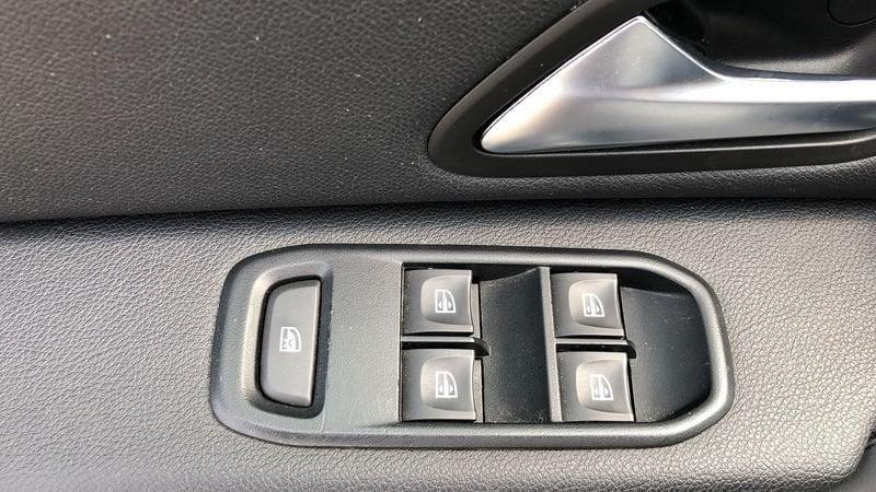 Dacia Duster 1.0 tce Prestige up SL DaciaPlus Gpl 4x2 100cv 1.0 TCe GPL Prestige up SL DaciaPlus 4x2
