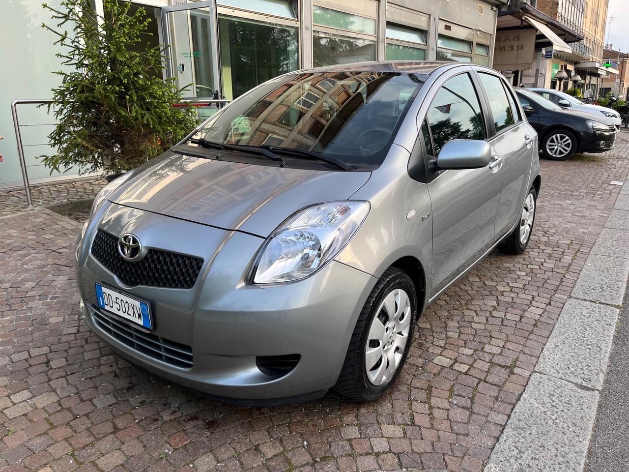 Toyota Yaris 1.4 D-4D 5 porte Sol