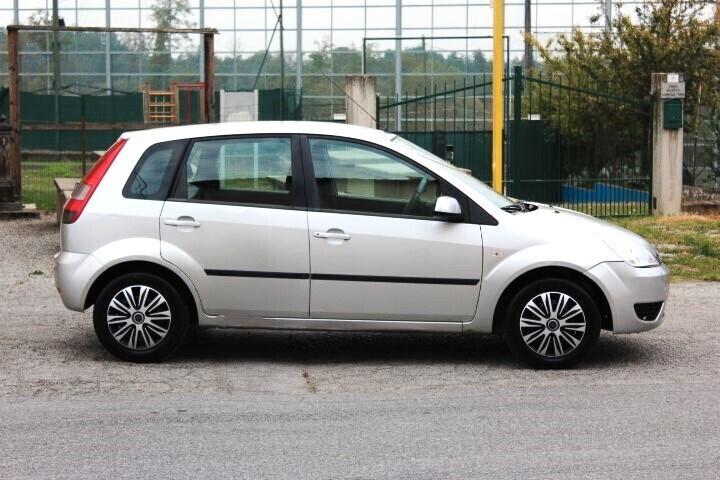 FORD FIESTA 1.2ie TECNO-GREY 5P ESTETICA COME DA FOTO CLIMATIZZATA ABS EBD RADIO CD ESENTE BOLLO