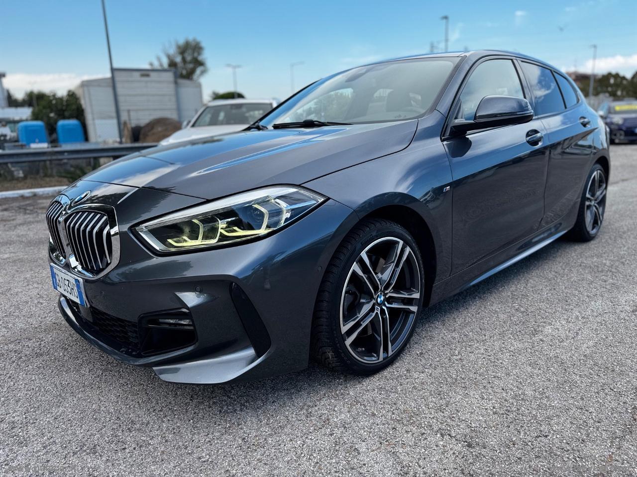 BMW 120d xDrive 5p. Msport