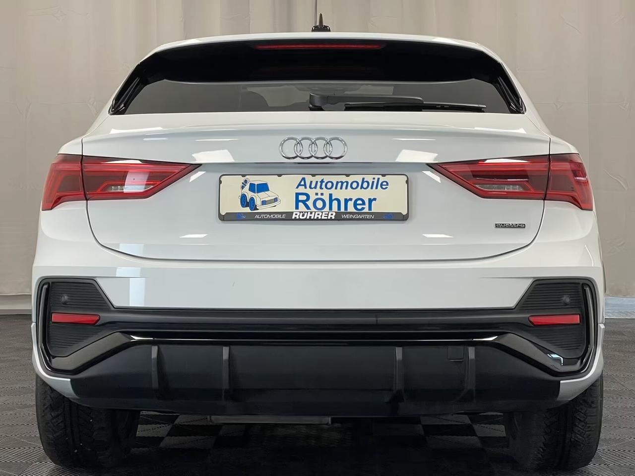Audi Q3 SPB 40 TDI Q4 S-LINE PANO MATRIX