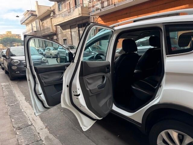 Ford Kuga 2.0 TDCi 136 CV 4WD Titanium