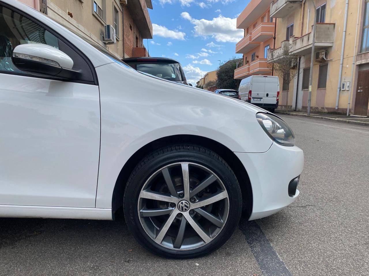 Volkswagen Golf 1.6 TDI DPF 3p. Highline