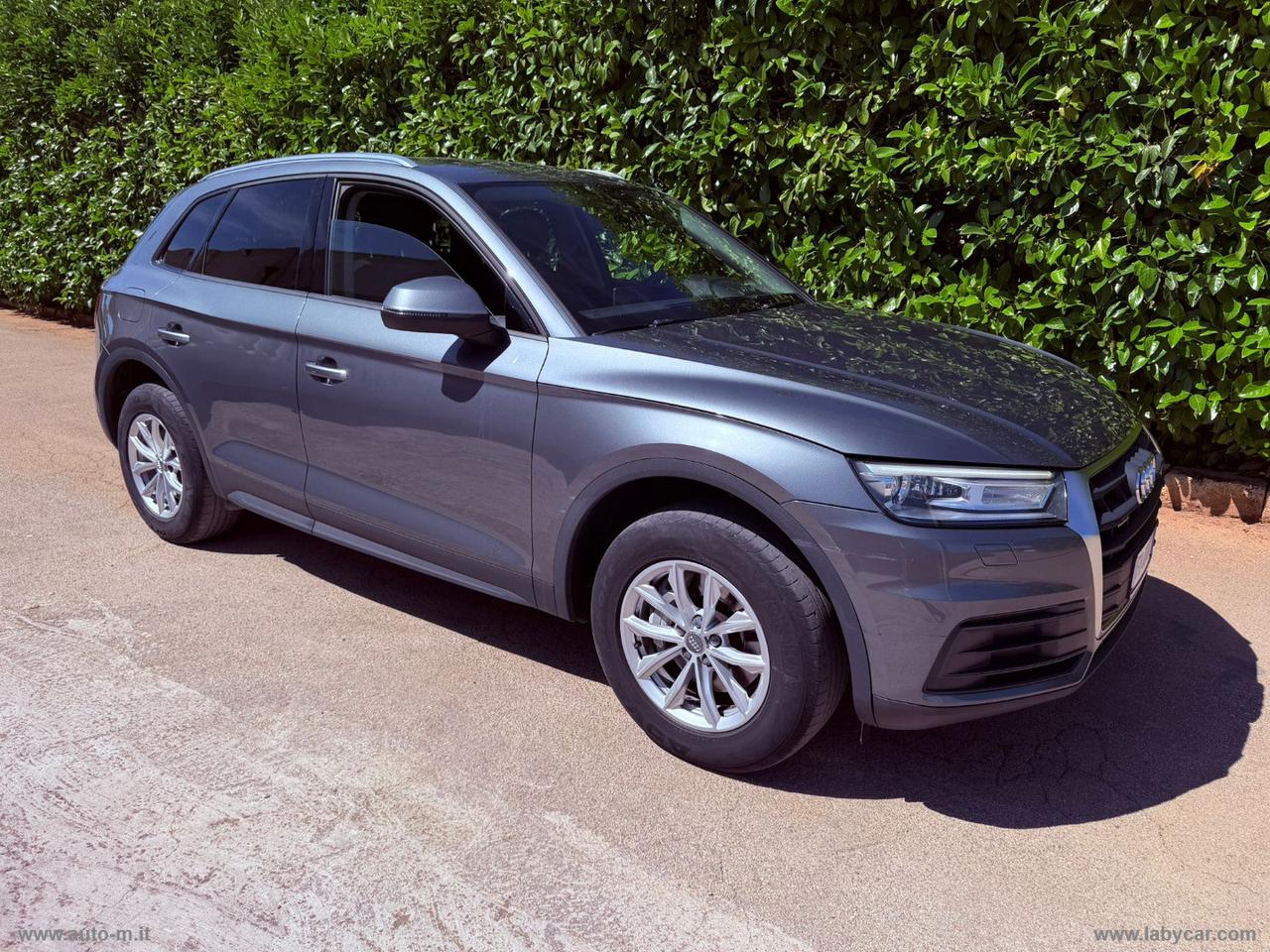 AUDI Q5 2.0 TDI quattro S tronic Business
