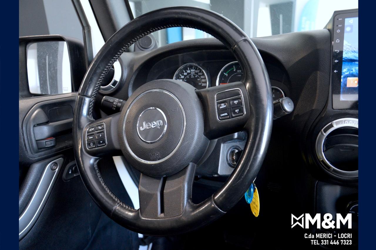 Jeep Wrangler Unlimited 2.8 CRD DPF Sahara Auto