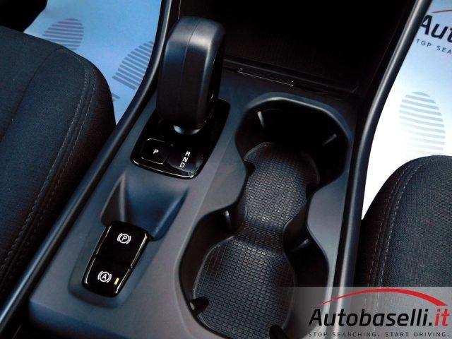 VOLVO XC40 T2 Essential