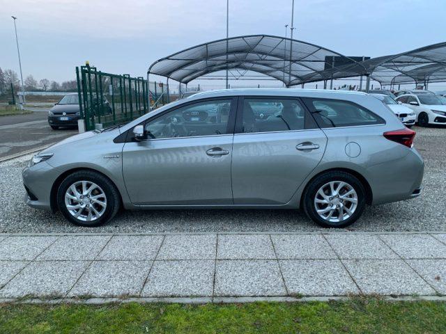 TOYOTA Auris Touring Sports 1.8 Hybrid Lounge