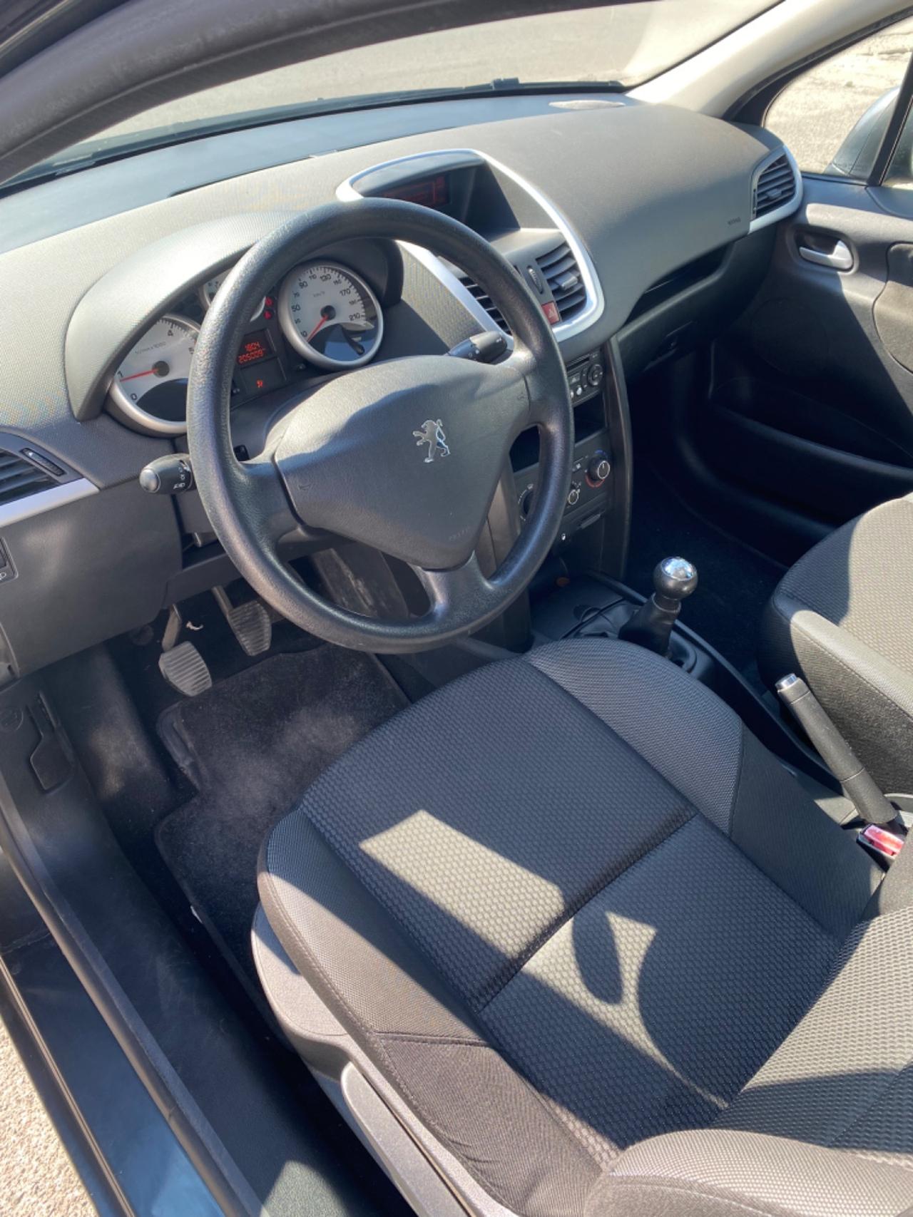 Peugeot 207 1.4 HDi 70CV FAP 5p. X Line