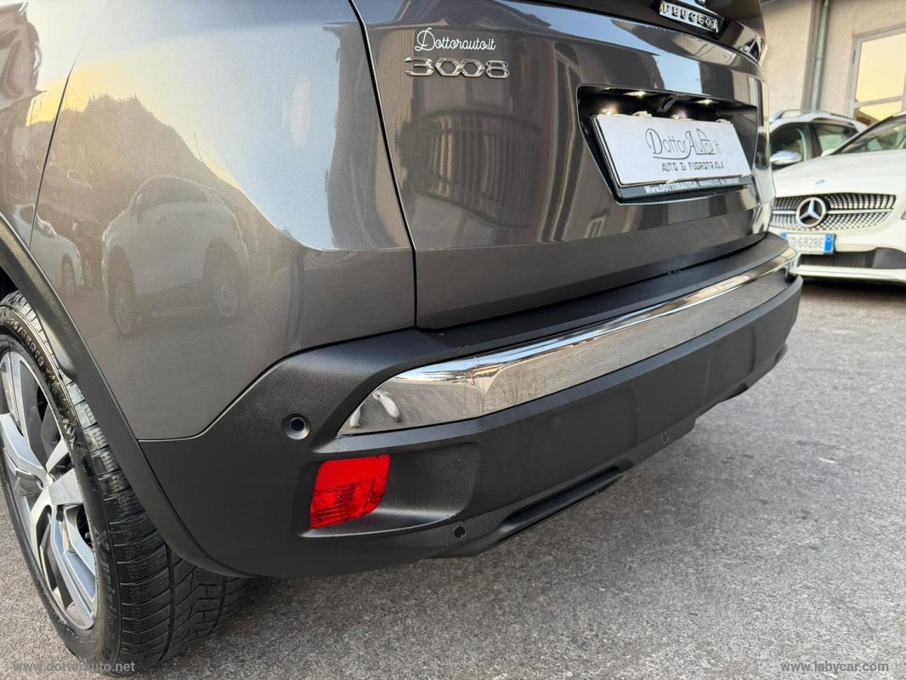 PEUGEOT 3008 BlueHDi 130 S&S EAT8 Allure