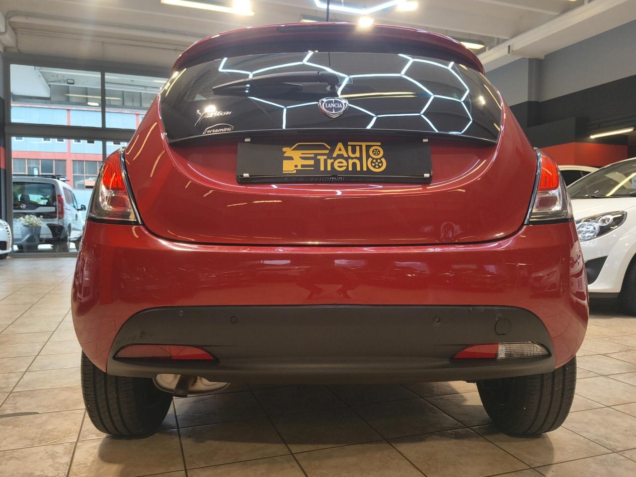 Lancia Ypsilon 1.2 69 CV 5 porte S&S Gold