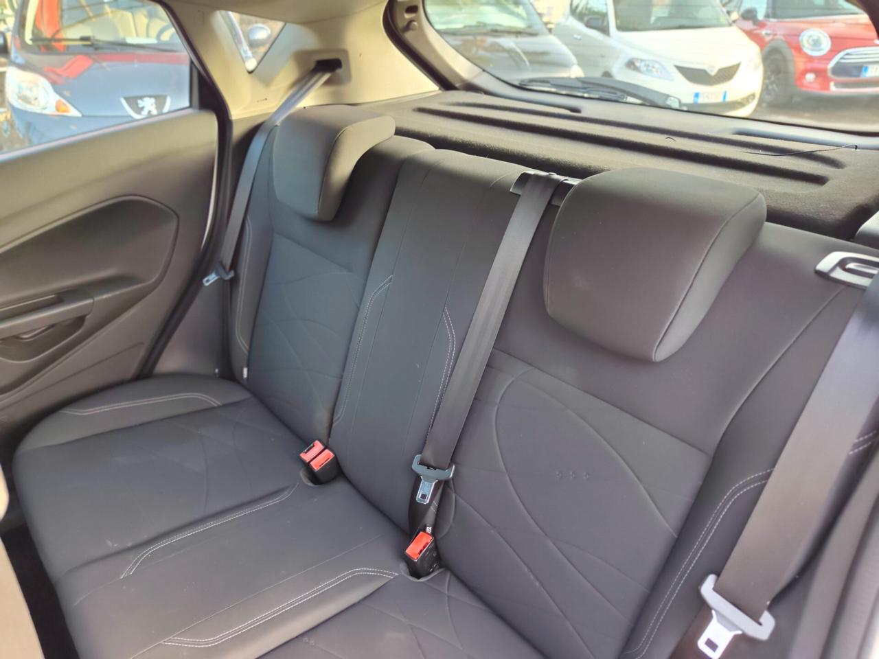 Ford Fiesta 1.4 5 porte Bz.- GPL