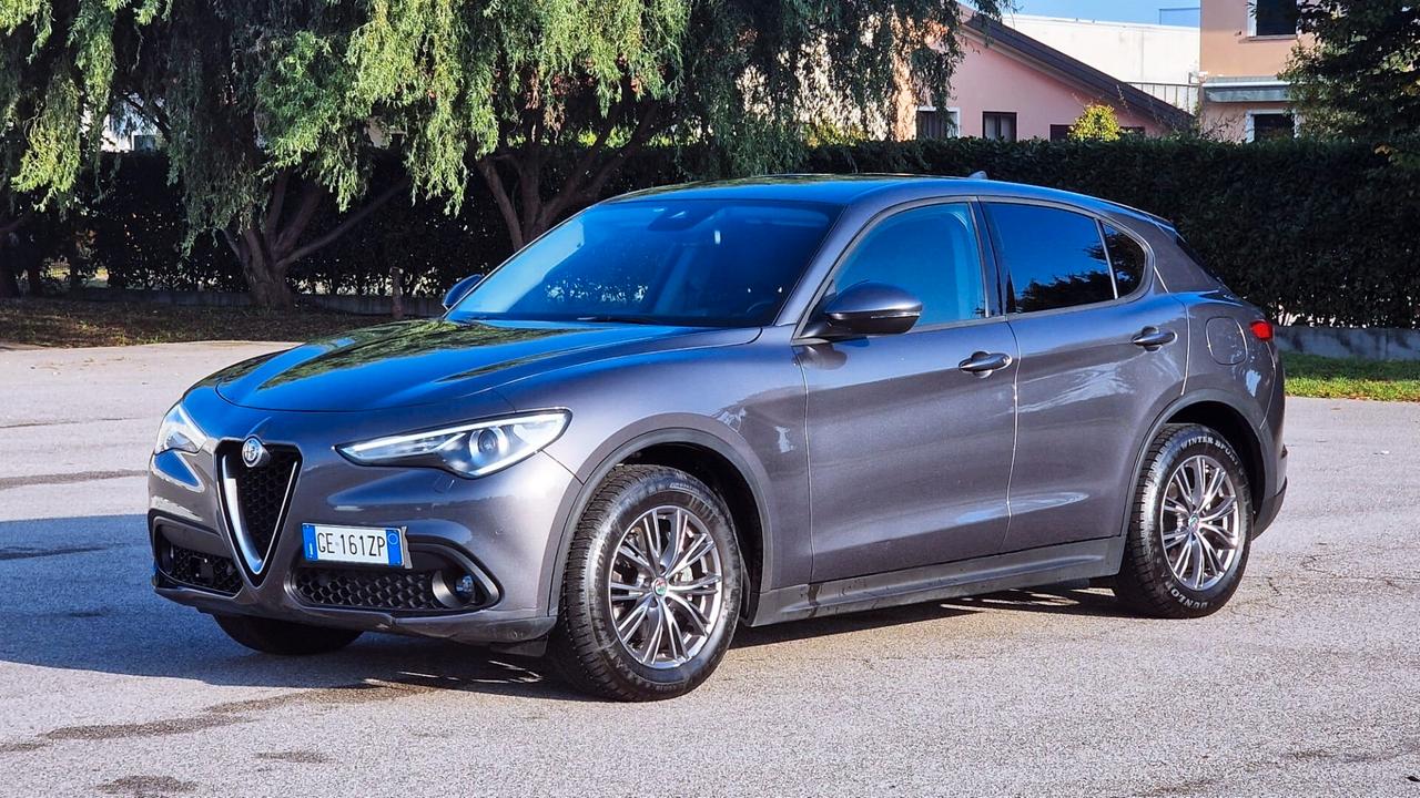 Alfa Romeo Stelvio 2.2 Turbodiesel 190 CV AT8 Q4