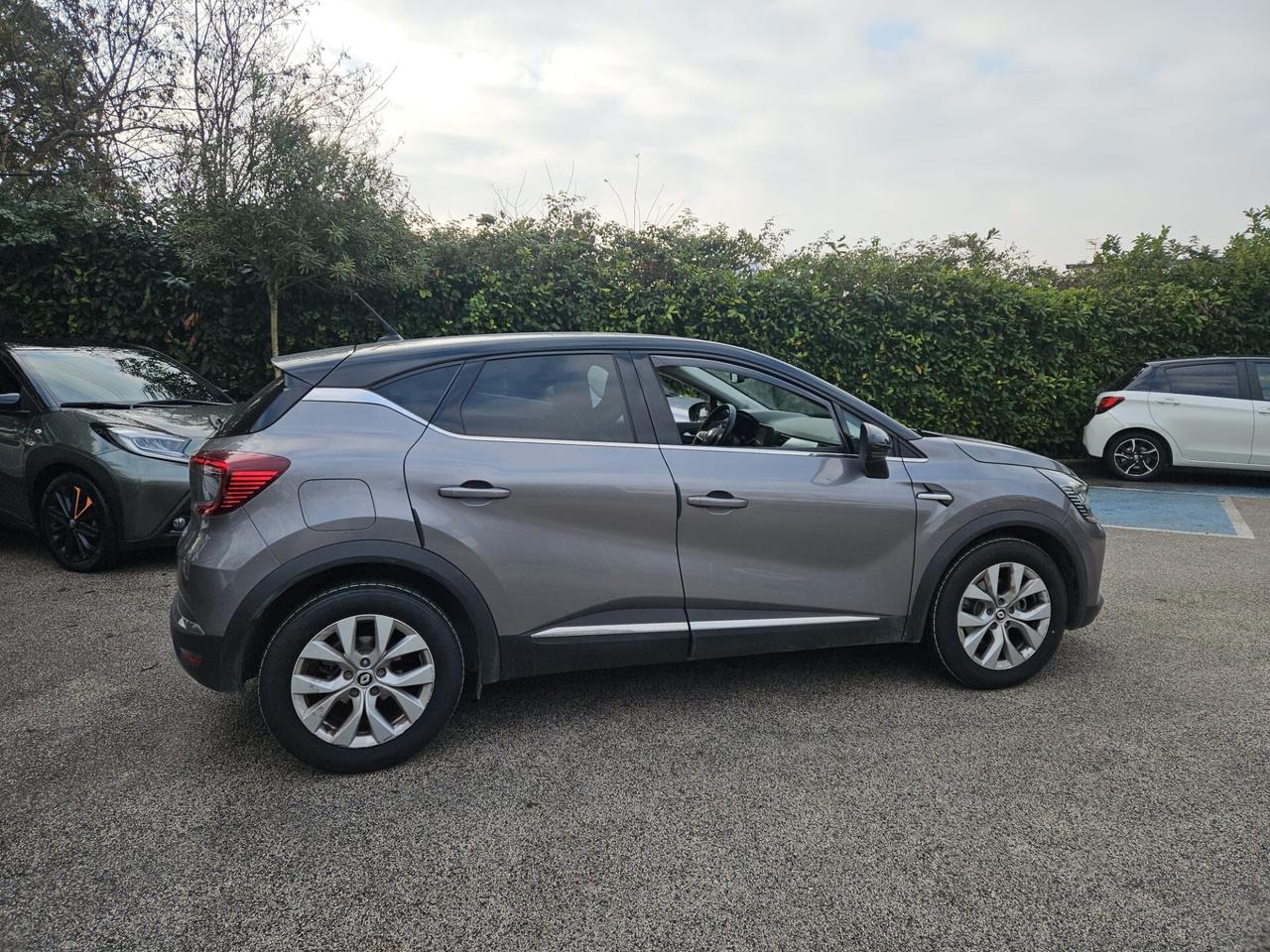 Renault Captur Full Hybrid E-Tech 145 CV Zen